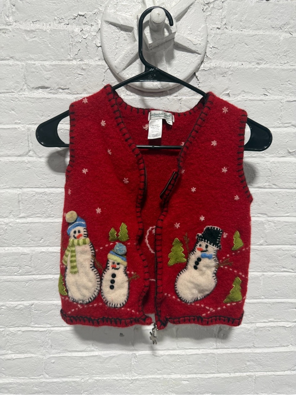 Coldwater Creek Red Snowman Appliqué Knit Vest